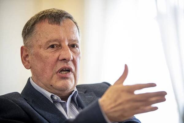 Ministr školství Vladimír Balaš končí. Z funkce odchází kvůli zdravotním potížím