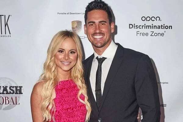 'Bachelor in Paradise' 's Amanda Stanton on Breaking Off Engagement to Josh Murray: 'I Wish Him the Best'