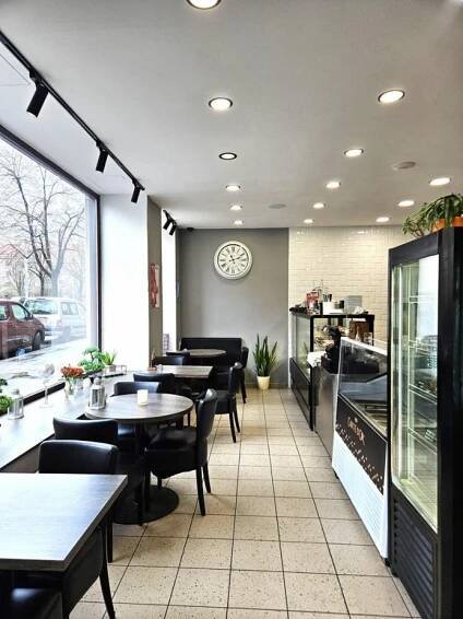 Cukrárna - kavárna k pronájmu cca 70 m2, Praha 6