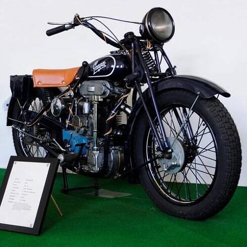 Muzeum historických motocyklů Bečov nad Teplou