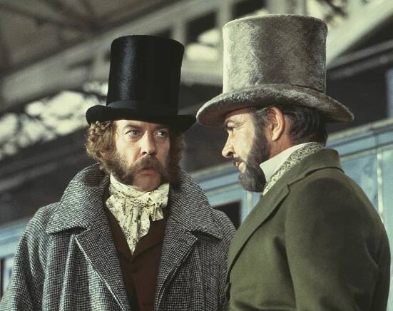 Sean Connery and Donald Sutherland in První Velká Vlaková Loupež (1978)