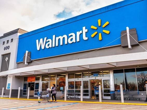 21 Stores That Are Open on Thanksgiving in Case You Forget an Ingredient