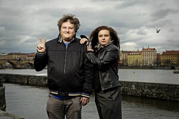 Zlý bankéř z reklamy a sekretářka Tondy Blaníka jsou rodiči