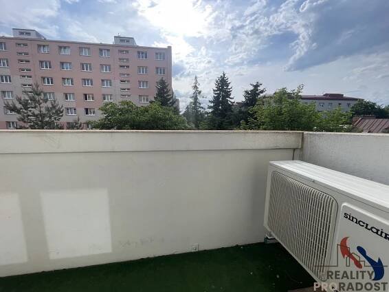 Pronájem bytu 3+1 s balkonem a klimatizací v Jihlavě, nájem bytu 3+1 balkon, klimatizace, Jihlava | REALITY PRORADOST s