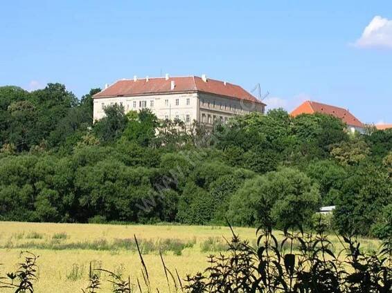 Rosice (zámek) (okres Brno - venkov, Jihomoravský kraj) | www.sermiri.cz