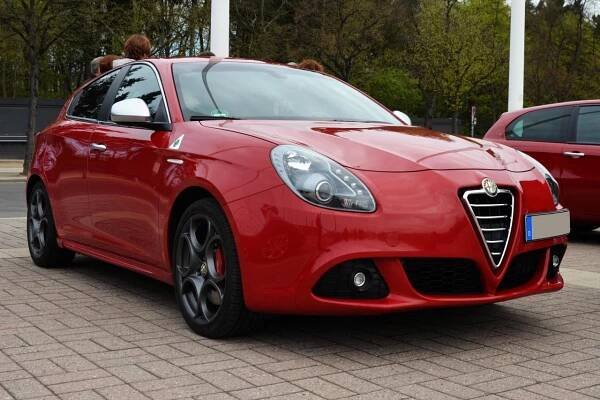 Jaký model by jste si vybrali? - Ankety - Alfa Romeo klub
