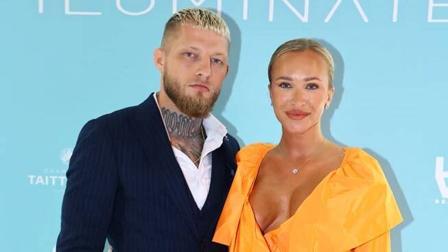 Přítelkyně roku Nela Slováková: Blondýnka láskyplně pečovala o Roušala, ten procházel peklem – eXtra.cz