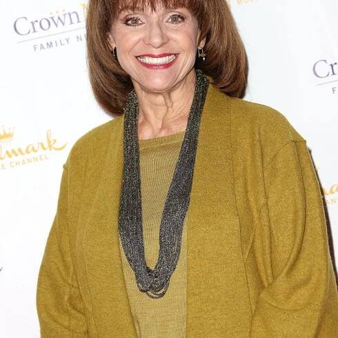 Valerie Harper Reveals: “I Am Absolutely Cancer-Free!”