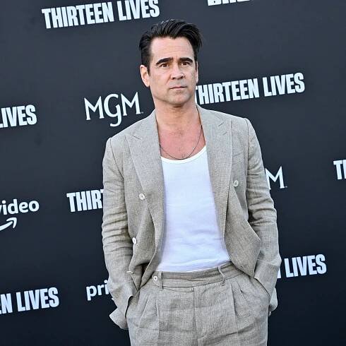 Colin Farrell's suit is Miami Vice on heat