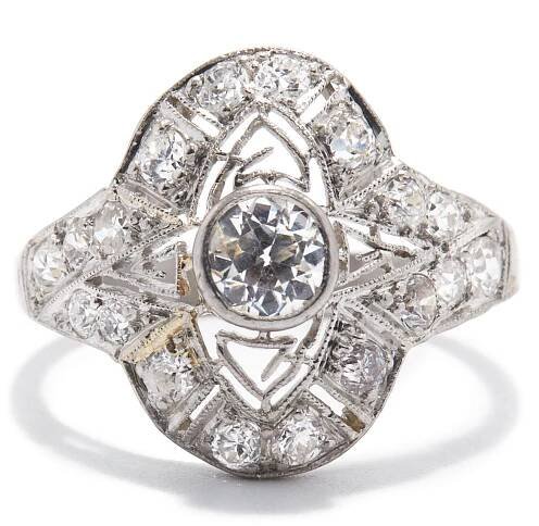 Deco Diamond Filigree Ring