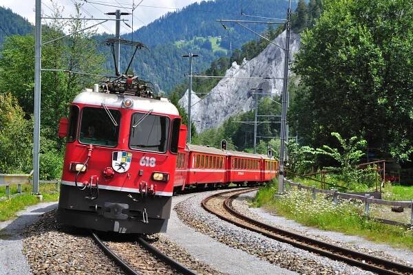 Železniční trať Reichenau-Tamins – Disentis/Mustér – Wikipedie