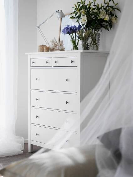 HEMNES Komoda se 6 zásuvkami - bílé mořidlo 108x131 cm