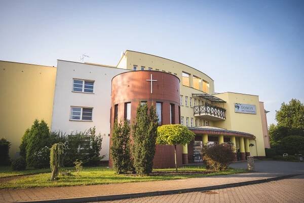 HLEDÁME PROVOZOVATELE BUFETU PRO DOMOV POD VINNOU HOROU - Město Hlučín