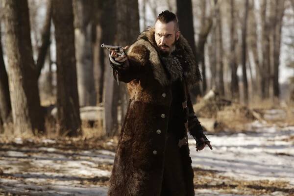 Wynonna Earp - I Walk the Line - Z filmu - Michael Eklund