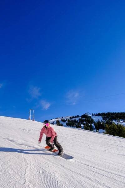 Natasha Snowboarding Austria