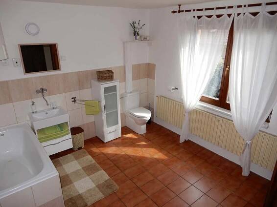 Koupelna - Dolní Dunajovice - foto 5
