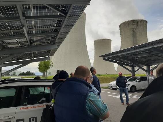 Exkurze do Dukovan: jaderná elektrárna a solární carport - Solární asociace
