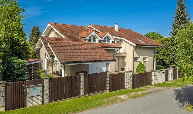 Prodej rodinného domu, 260 m2, se zahradou 785m2 - Praha - Klánovice | Reality.iDNES.cz 