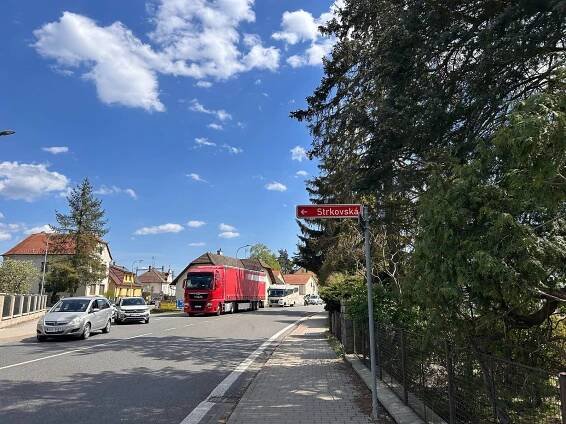 Dopravní tepna Plané nad Lužnicí se ucpává. Na vině je rozsáhlá rekonstrukce