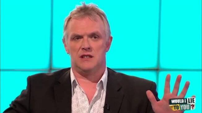 Did Greg Davies sleep in a bathtub at university?- Would I Lie to You? [CC]