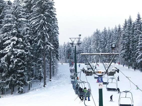 Lyžování v Horní Bečvě: skiareál Rališka | Slevomat.cz