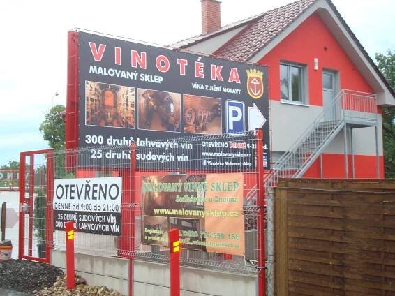 VINOTÉKA ZNOJMO | Vinotéka Malovaný sklep 