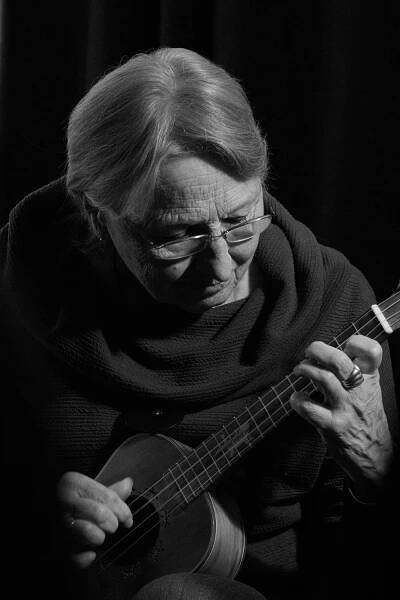 A*la + Dagmar Andrtová - Voňková + Stinka, 30.11.2024, Za školou, Praha | Hudební server FMZine.cz