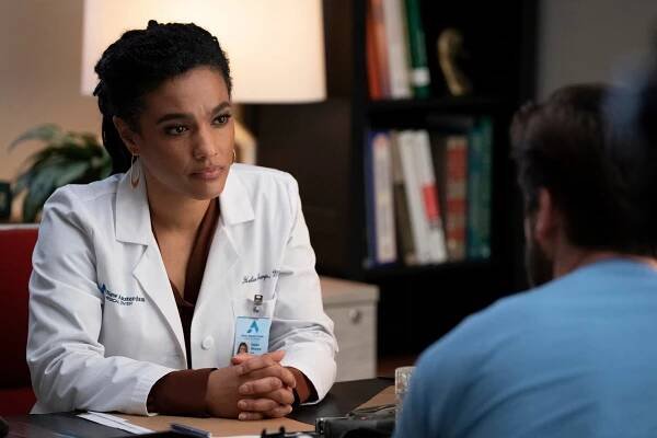 Nemocnice New Amsterdam - Dostatečné zajištění - Z filmu - Freema Agyeman