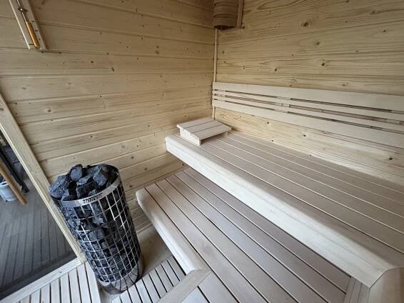 Realizace panoramatická sauna SOFI - 6 x 3 m s ochlazovací kádí - Brno - Panorama Saunie