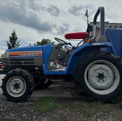 Malotraktor Iseki SIAL TF223F | Nejlevnejsi-bagry-nakladace-traktory.cz