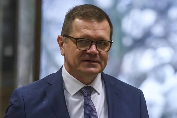 Auto s vicepremiérom Kmecom malo nehodu, nikto sa nezranil