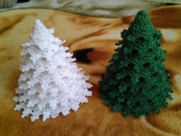 Crochet Tree, Crochet Xmas, Crochet Snowflakes, Cute Crochet, Crochet Flowers, Crochet Christmas Trees, Crochet Christmas Decorations, Christmas Tree Pattern, Christmas Crochet Patterns