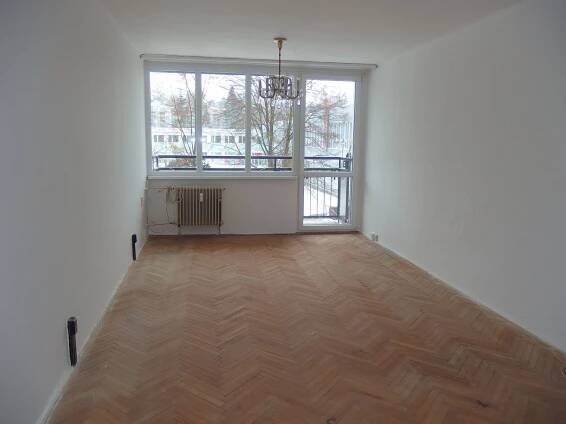 Pronájem bytu 3+1 s balkonem v Liberci, Králův Háj, za 9.900,- Kč + spotřeby. - Firma, která nezklame. | Expert na vaší