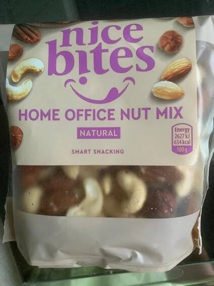 Home office nut mix Nice Bites