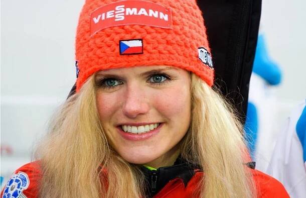 Gabriela Soukalová po porodu už zase řádí. Nechala se vyfotit nahoře bez - Mix24.cz