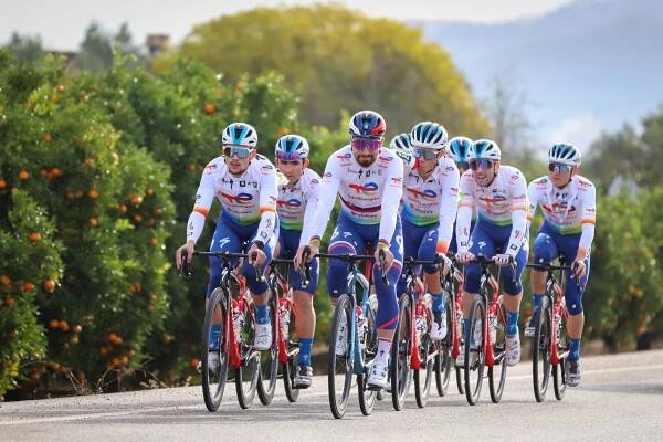 Sagan na prvom pódiu sezóny