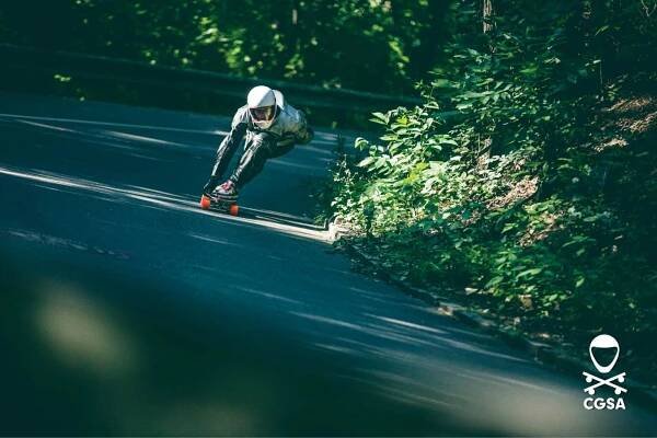 Longboarding je moje srdeční záležitost, říká nadšenec Daniel Mayer