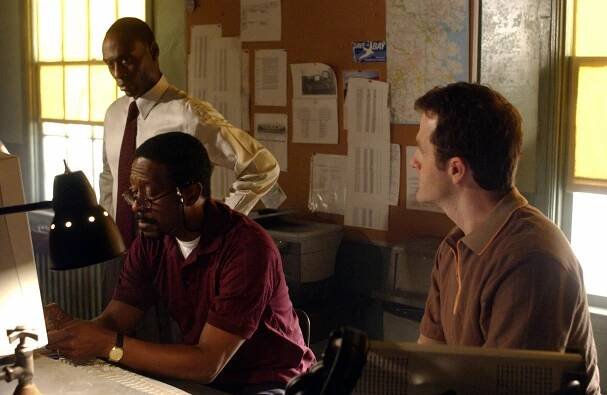 The Wire - Špína Baltimoru - Kryj se - Z filmu - Lance Reddick, Clarke Peters