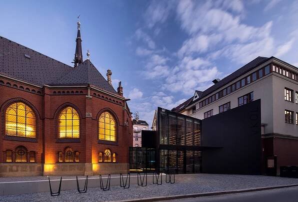 Červený kostel VKOL v Olomouci – místo kultury, setkávání, vzdělávání.