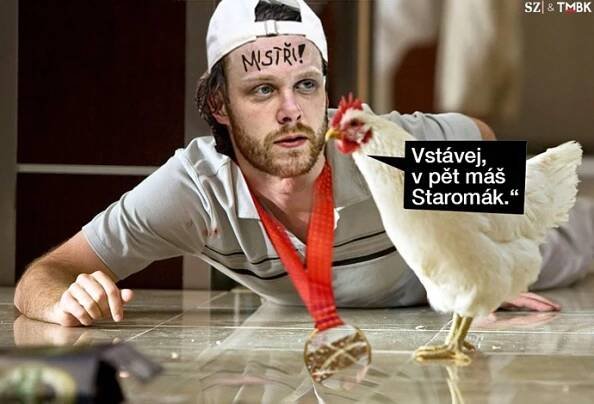 FOTO: Koláž utahující si z Davida Pastrňáka. – stránka 8