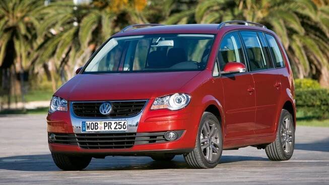 Ojetý Volkswagen Touran na CNG – chtějte servisní historii, jinak byste v servisu mohli zaplakat