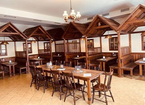 Restaurace U Třech kohoutů | Legendární pivnice v Ostravě – Mariánských Horách