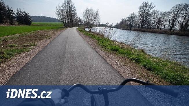 Labská stezka propojí Pardubice s Hradcem za pět let, slibují politici - iDNES.cz