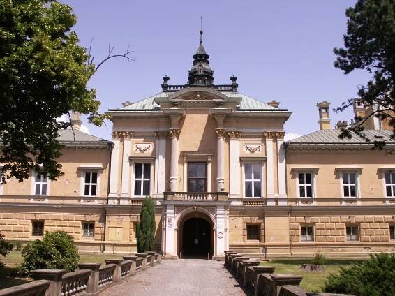 Světlá nad Sázavou (zámek)