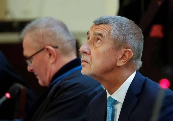 Lipavský a Vondráček debatovali o Babišově minulosti u StB