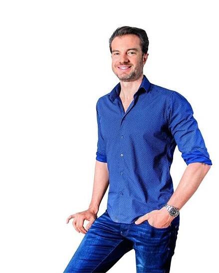 Ondřej Měšťák stavěl bez povolení, dům mu málem zbourali! Nahlédněte do bydlení plastického chirurga celebrit