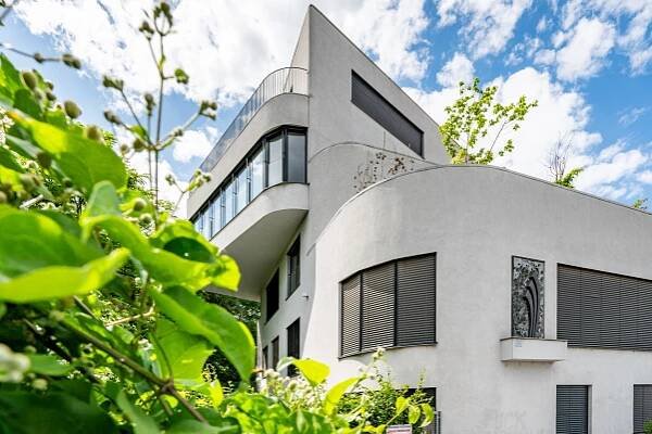 Prodej luxusního bytu 2kk (111,1 m²), terasa (34,2 m²), Nusle - FARAON reality