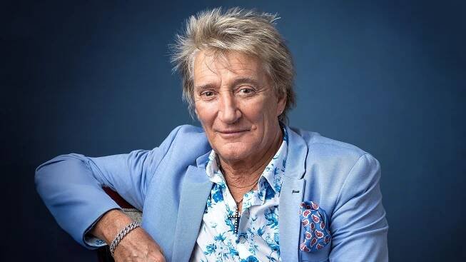Rod Stewart: ‘We’ve got to give Nigel Farage a chance’