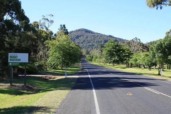 Start of the Mt. Macedon (Gisborne side) climb.