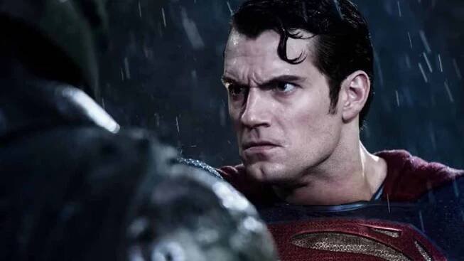 Cavill prozradil vzor pro svého Supermana. Jeho zasmušilost najednou dává smysl